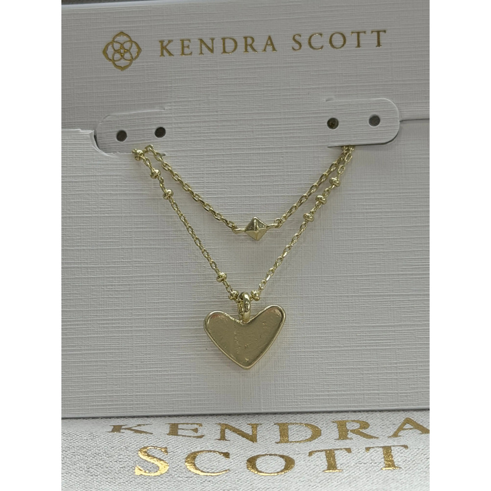 Kendra Scott gold necklace